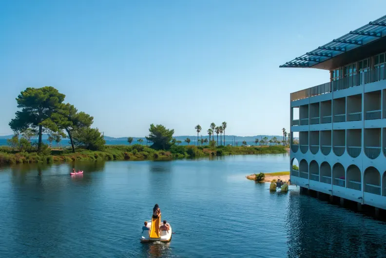 hotel club pension complète hyères