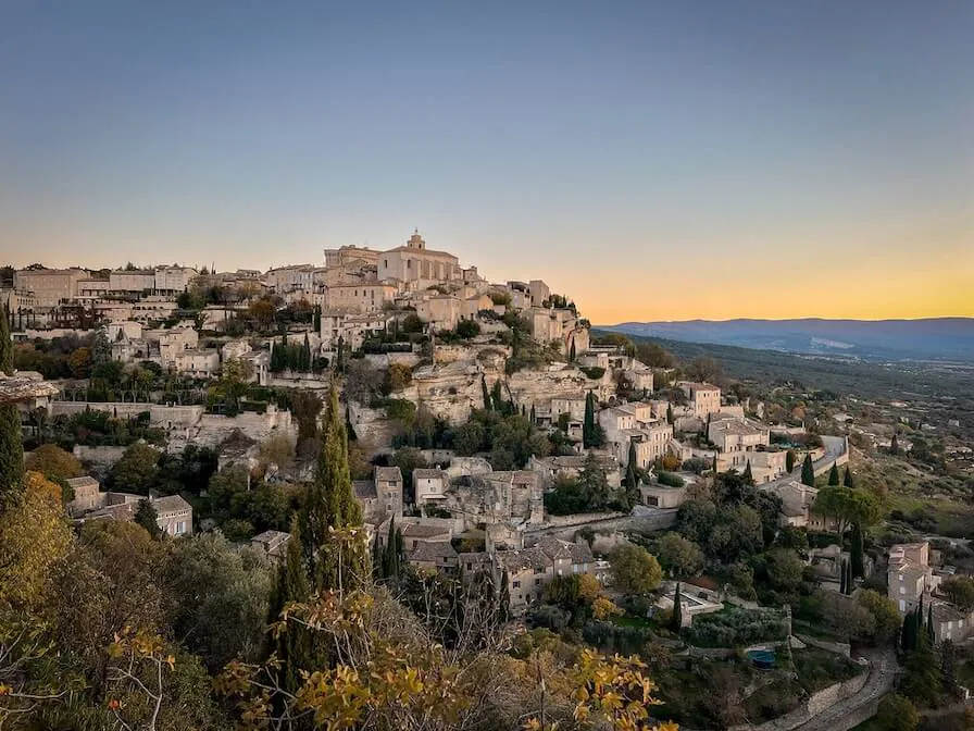 Gordes lever du soleil