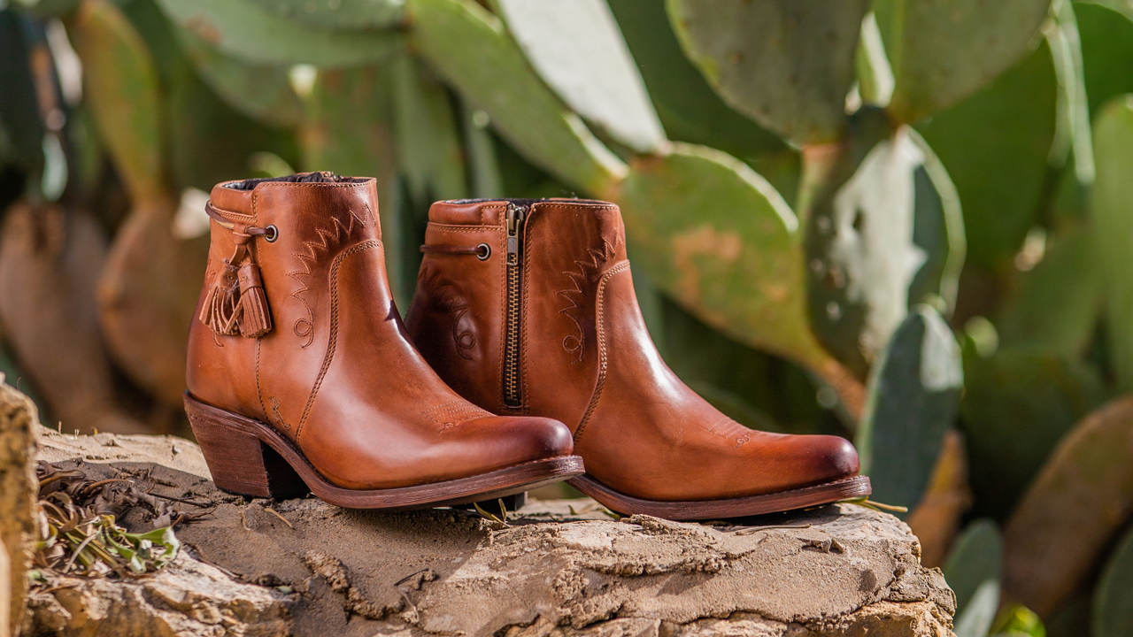 The Nel Tawny (brown) - a Reba by Justin® exclusive.