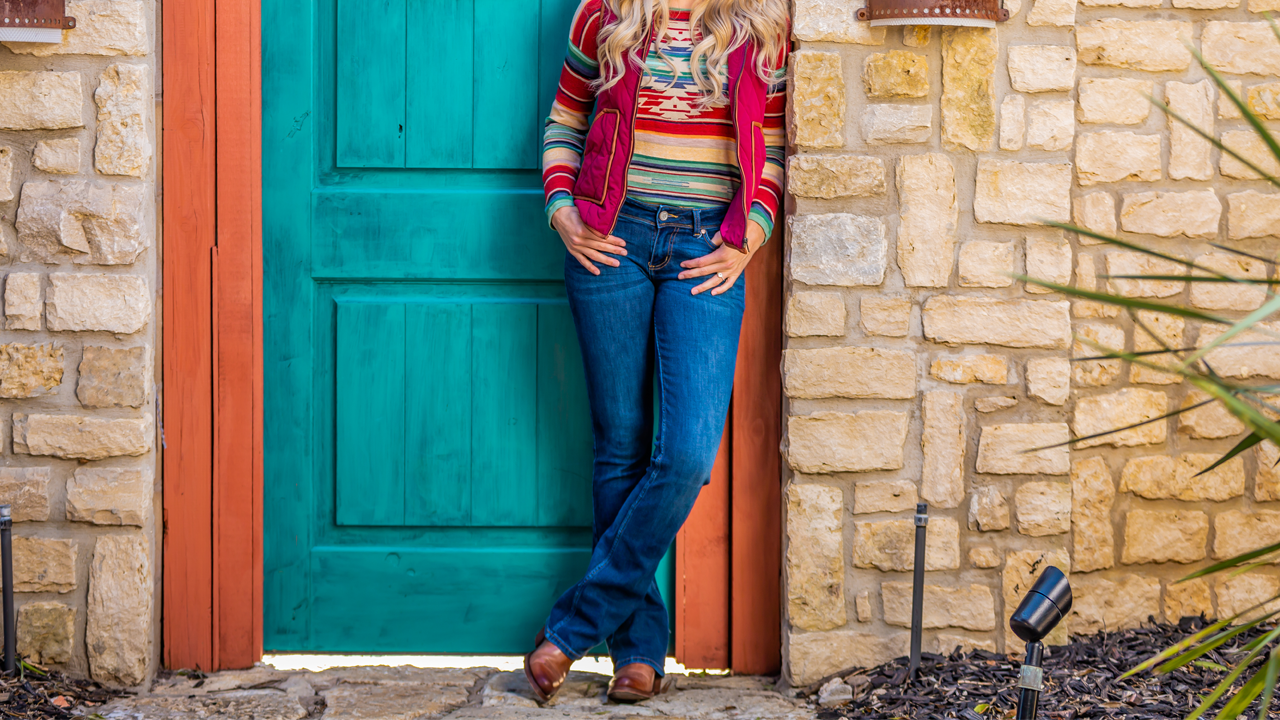 Woman wearing the Reba by Justin® Nel Tawny (brown).
