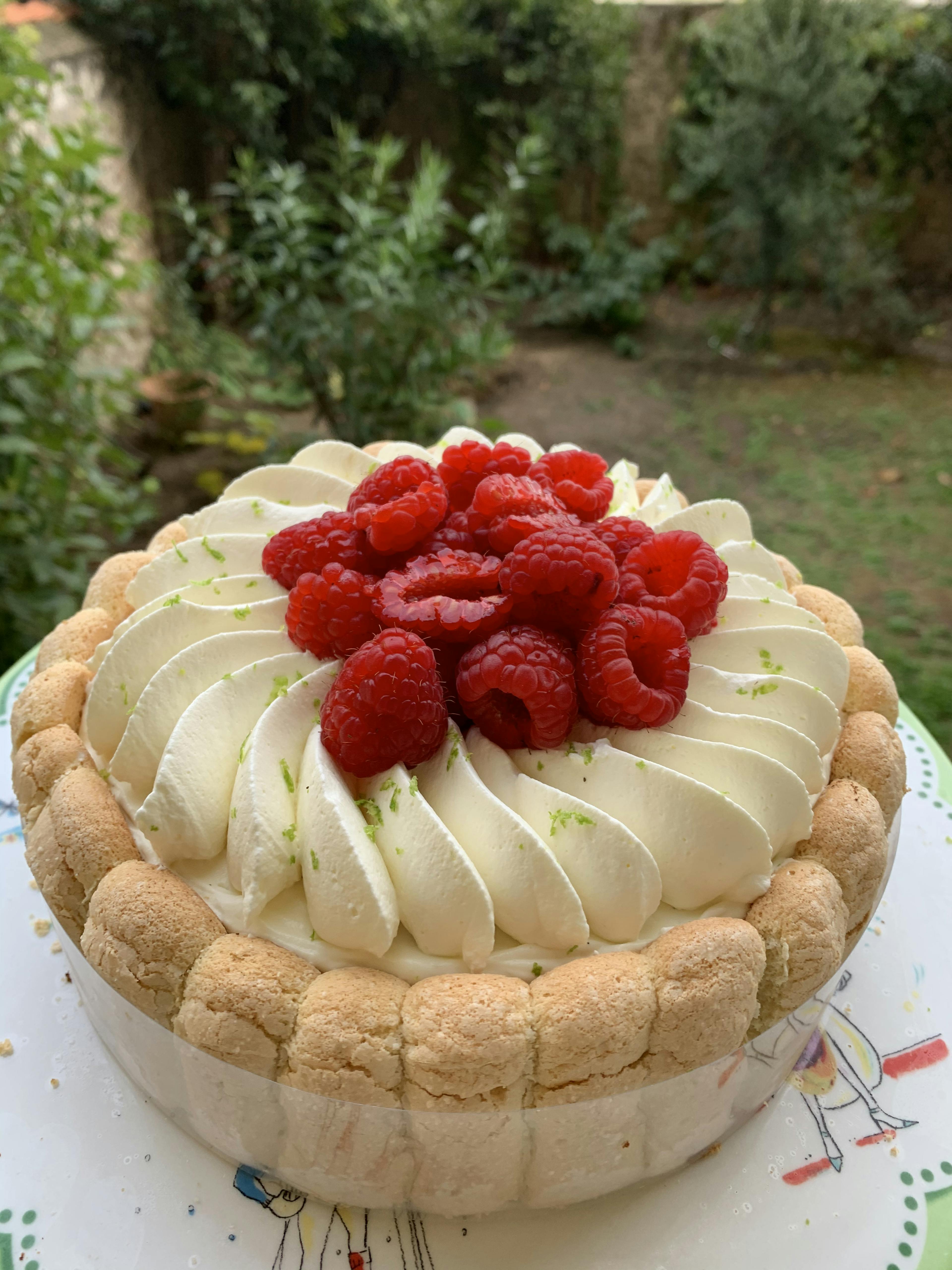raspberry vanilla cream cake