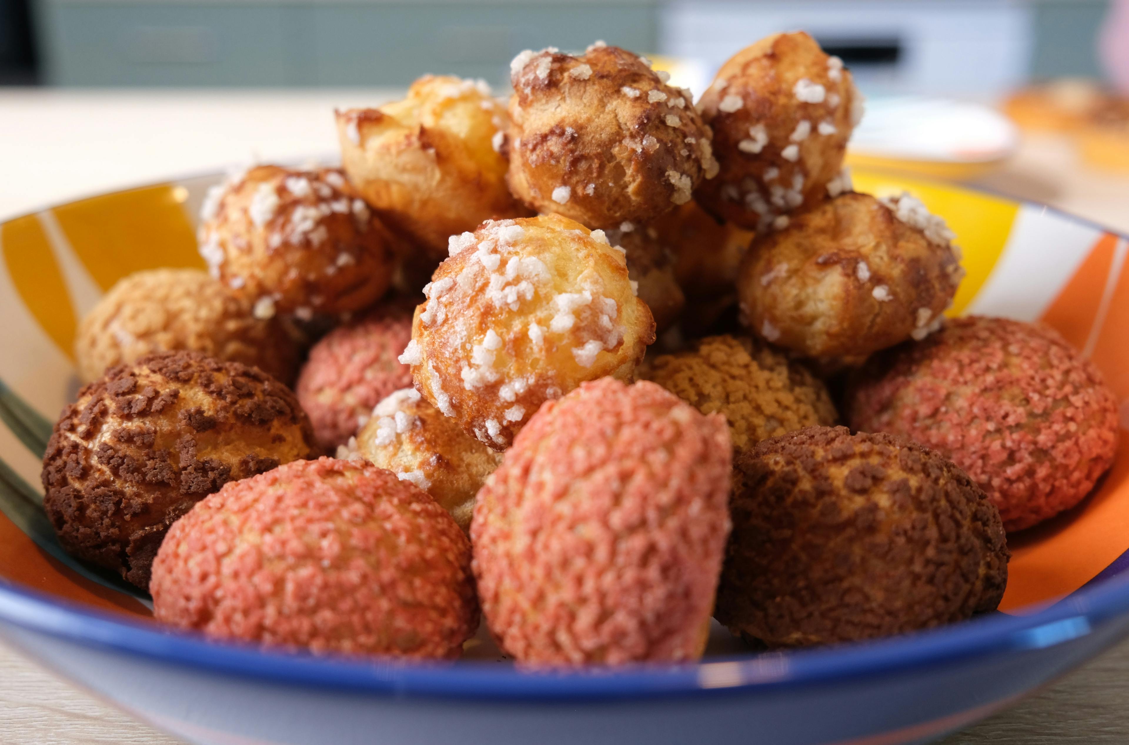 cream puffs
