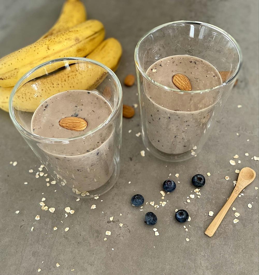 Smoothie borówkowo-orzechowe