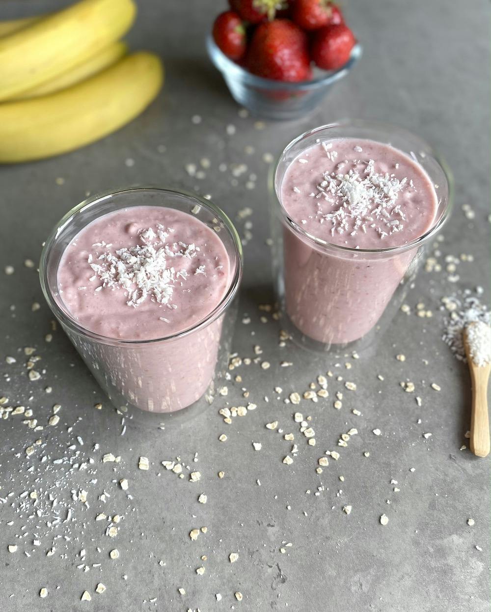 Smoothie truskawkowo-kokosowe