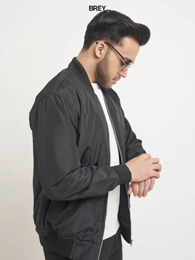 Jaket Pria Bomber Black - Kualitas Parasut Terbaik