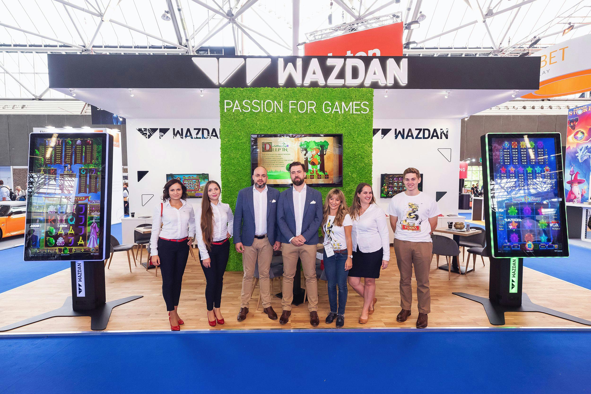 equipe de promotion de wazdan dans un salon igaming