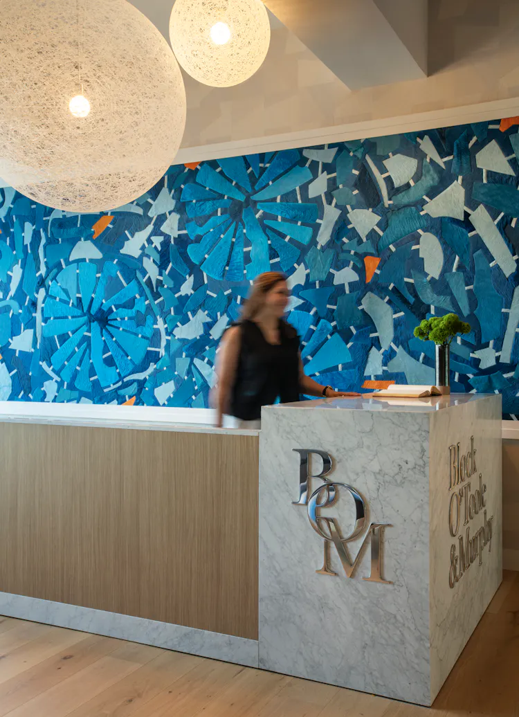 KA-Murphy-Interior-Design-New-York-Project-One-Penn-Plaza-Reception-Side-View