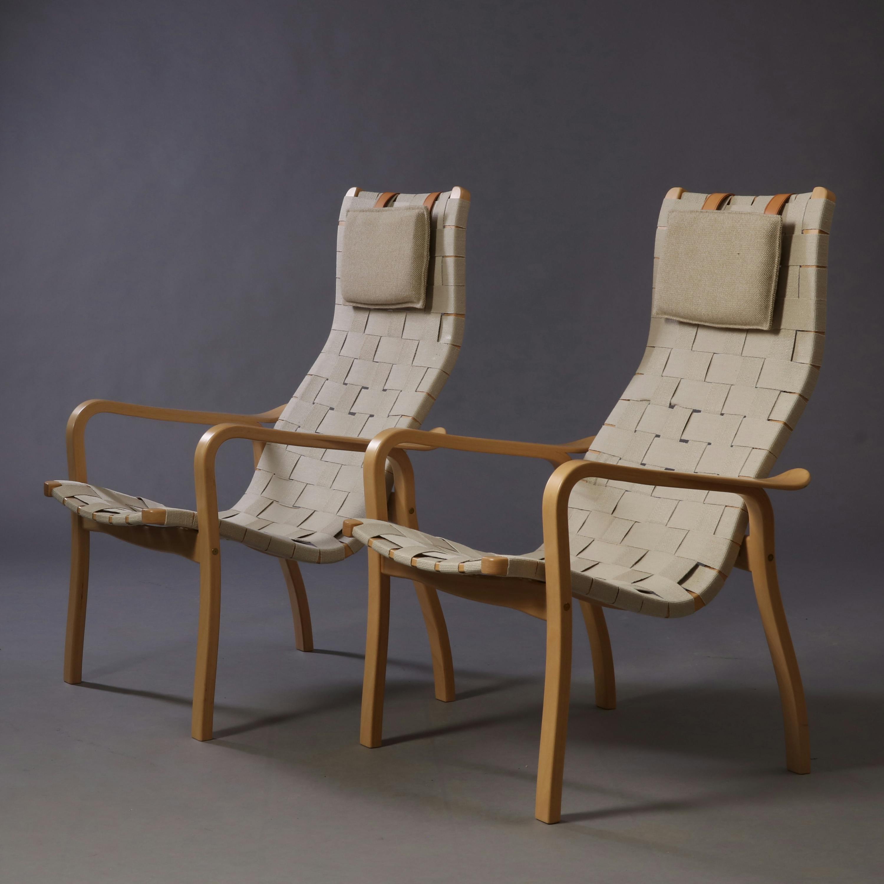 13 YNGVE EKSTRÖM, fåtöljer, ett par