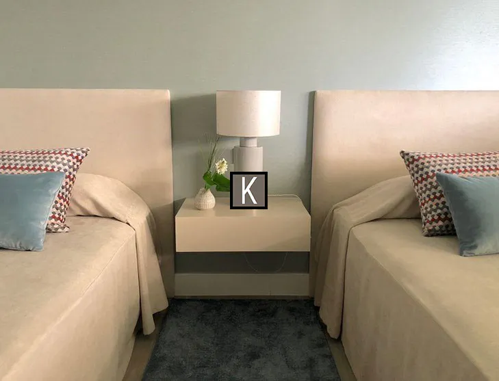 Muebles a Medida - Mesilla de Diseño