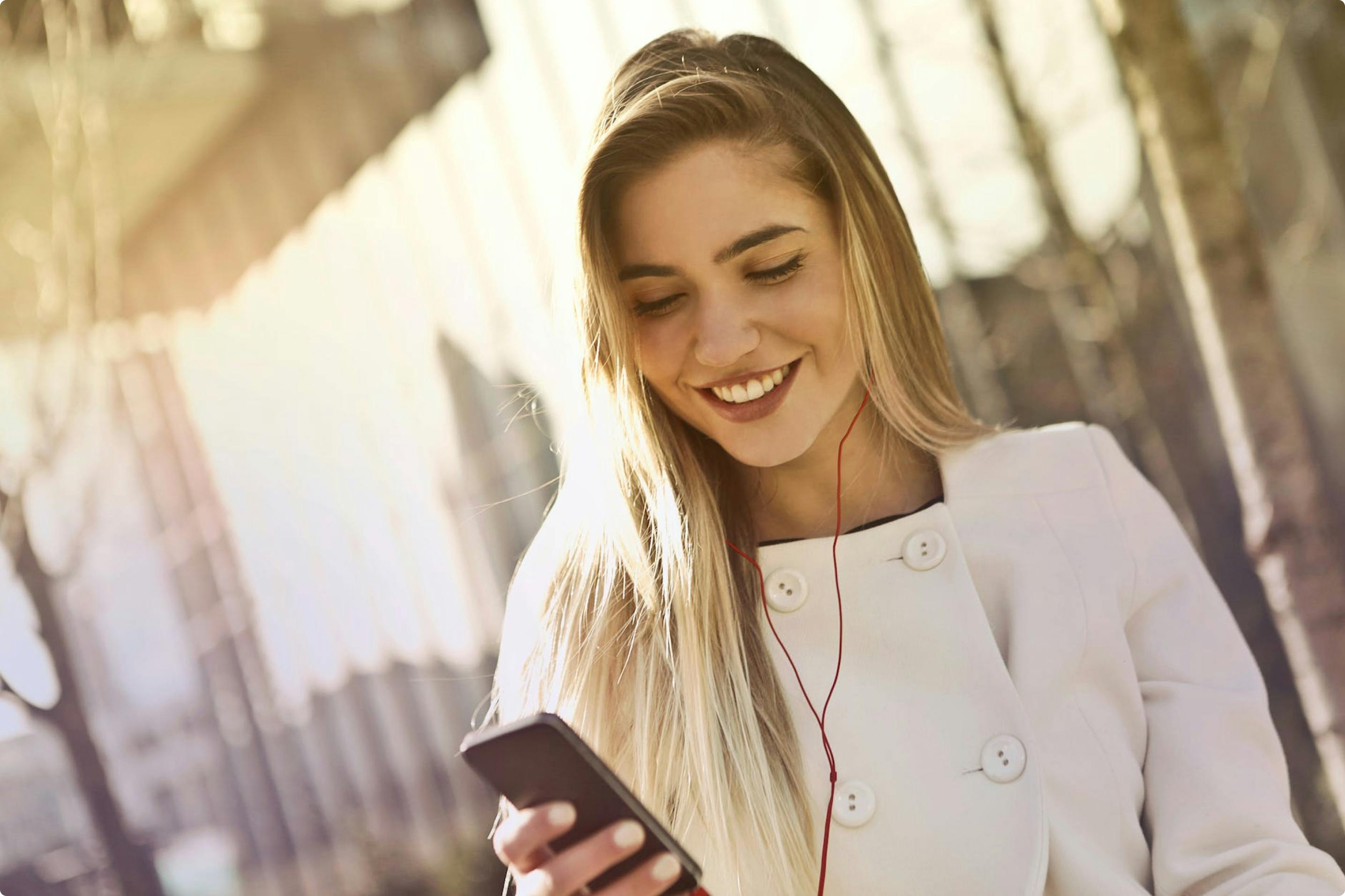 Personne avec un téléphone