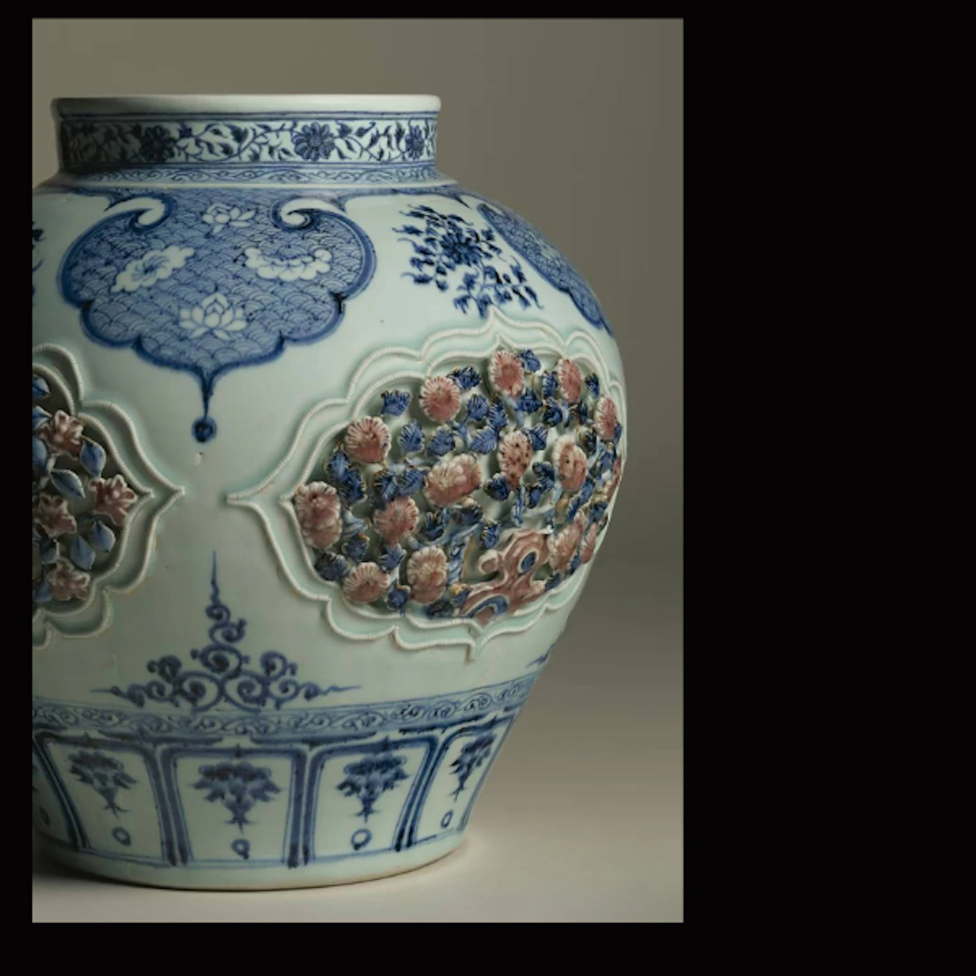 釉里红 Underglaze Red