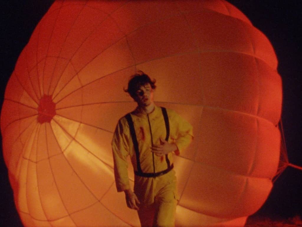 Petit Biscuit - Parachute