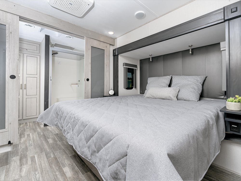 Our Favorite Couples Coaches - Keystone RV