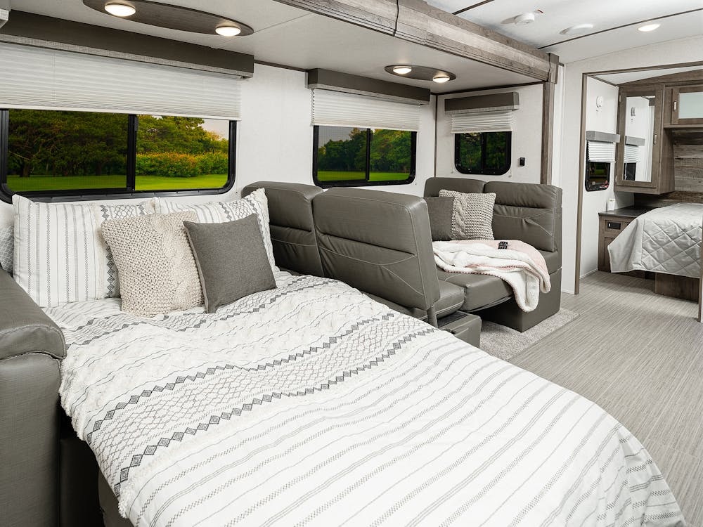 Passport Pivot bed