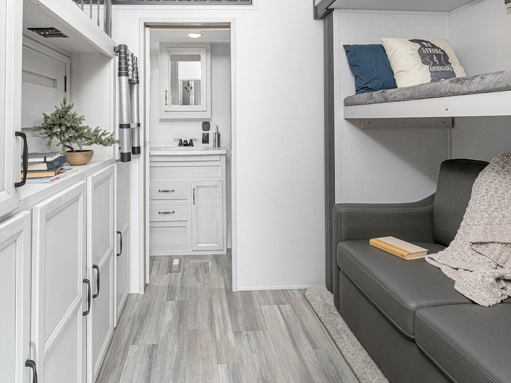 RVs for Big Families - Bring the Whole Family Along - Keystone RV ...