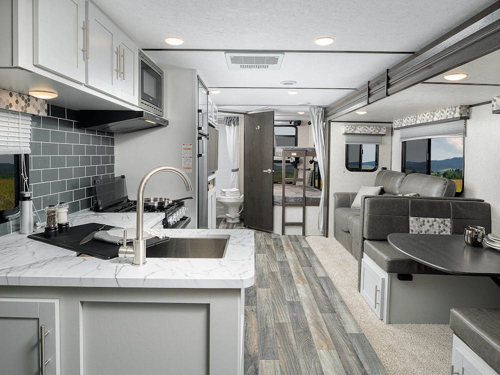 290BHS kitchen and living area