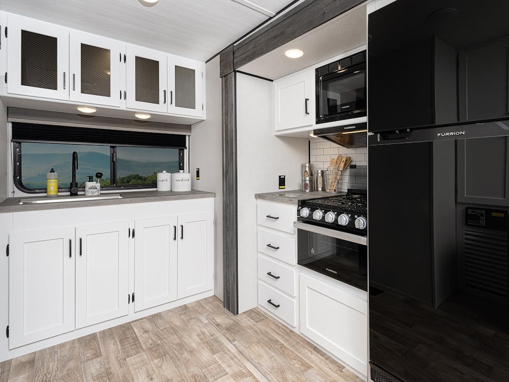 Hideout 22MLS Kitchen, rear kitchen with tons of counterspace