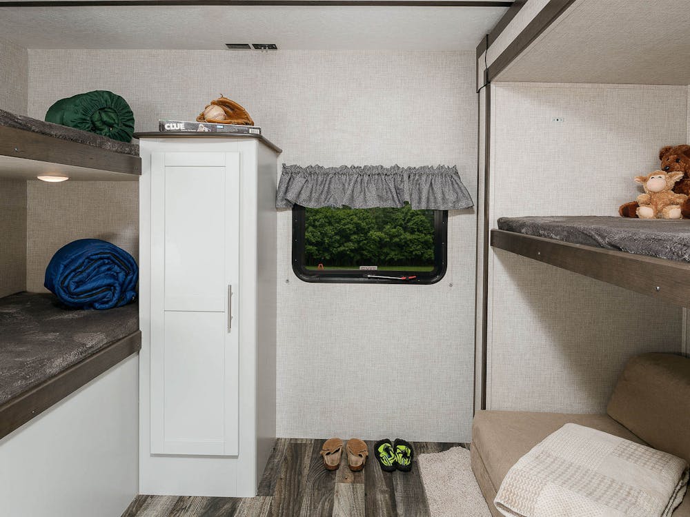 331BHS bunk room