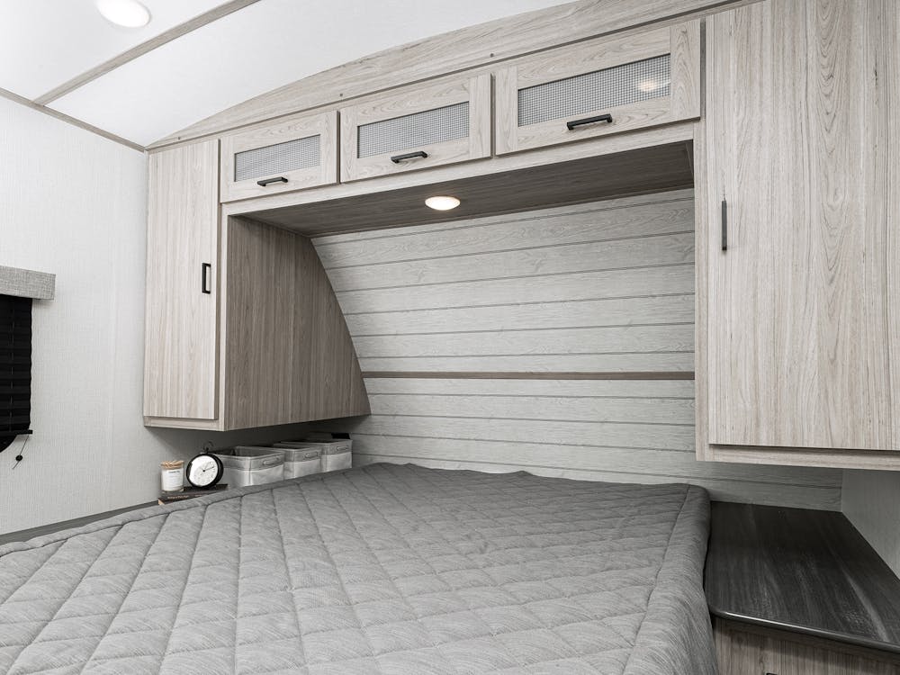 Passport GT 2704 bedroom