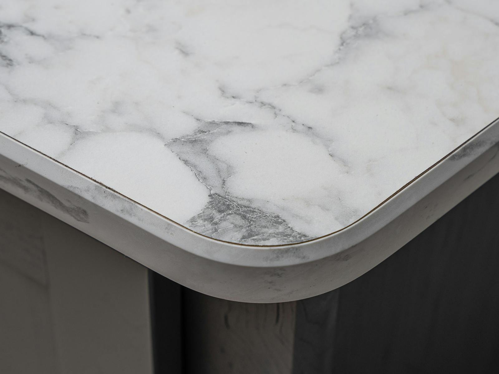 Bullet countertop