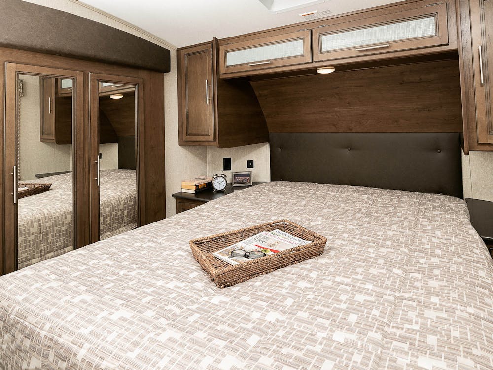 25RES bedroom