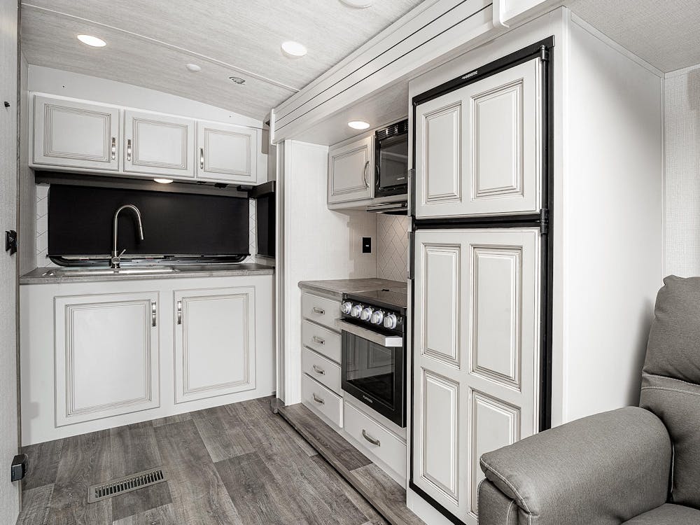 22MLS Kitchen