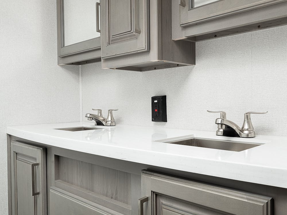 MO3231CK bathroom