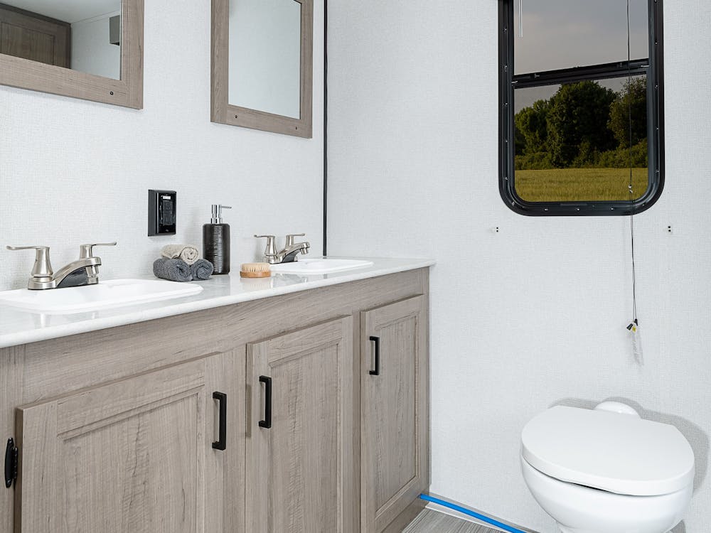 243RB bathroom