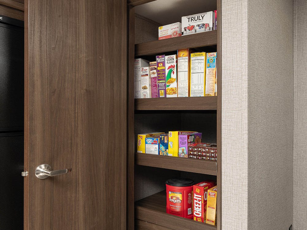 280RB pantry