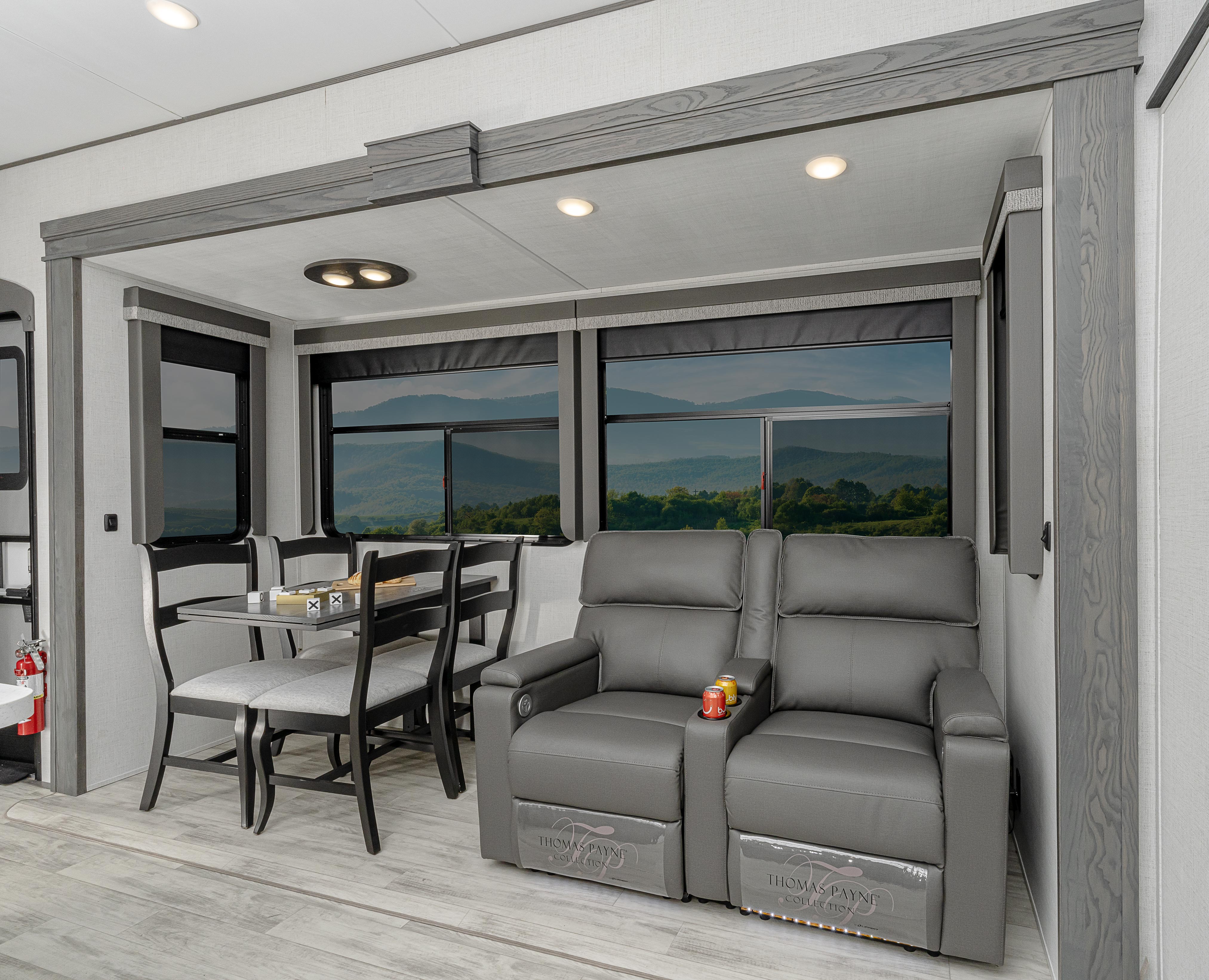 Alpine Avalanche Edition | Family-friendly Luxury RVs - Keystone 