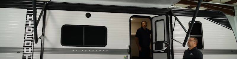 Master Technicians sharing all features of RV awning on Hideout RV