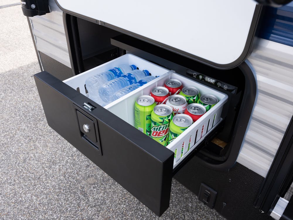 Springdale 256RD Outdoor refrigerator drawer, perfect for beverages
