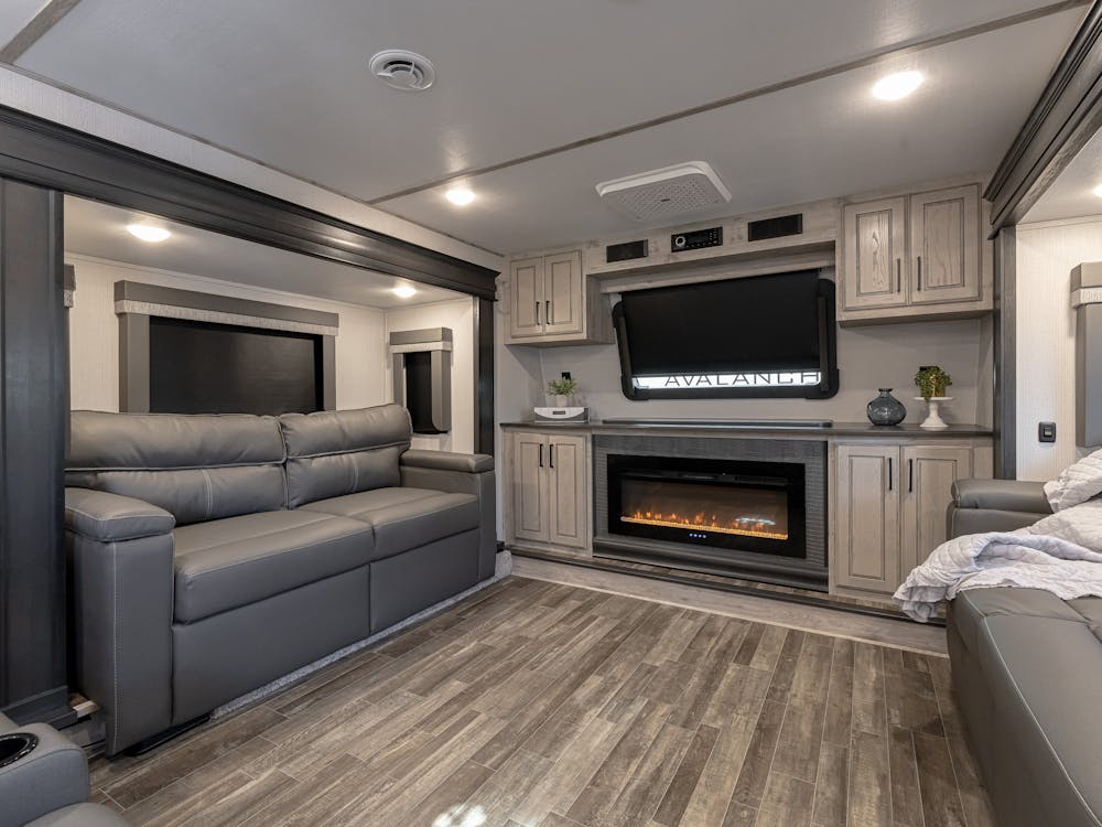 AV 360FL Living