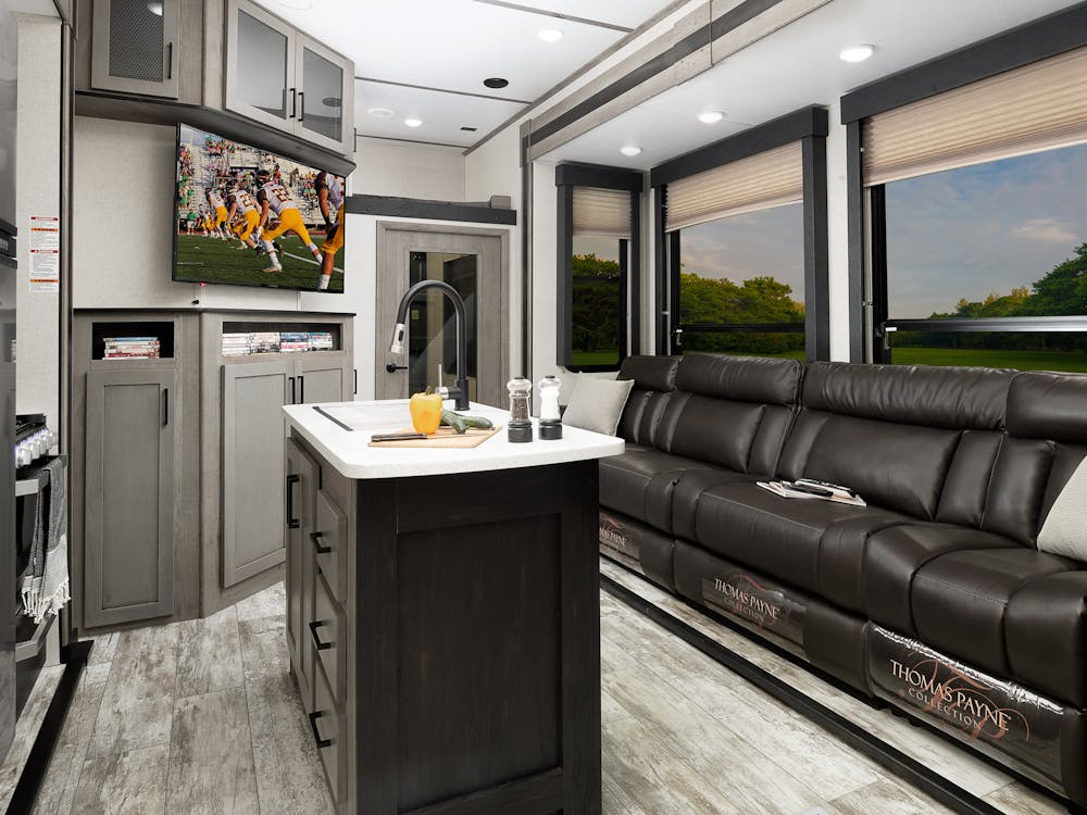 417 living area
