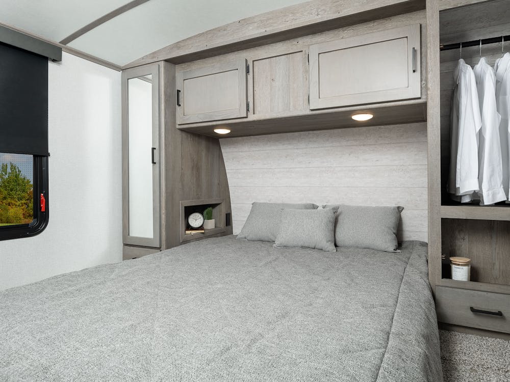 340BH bedroom
