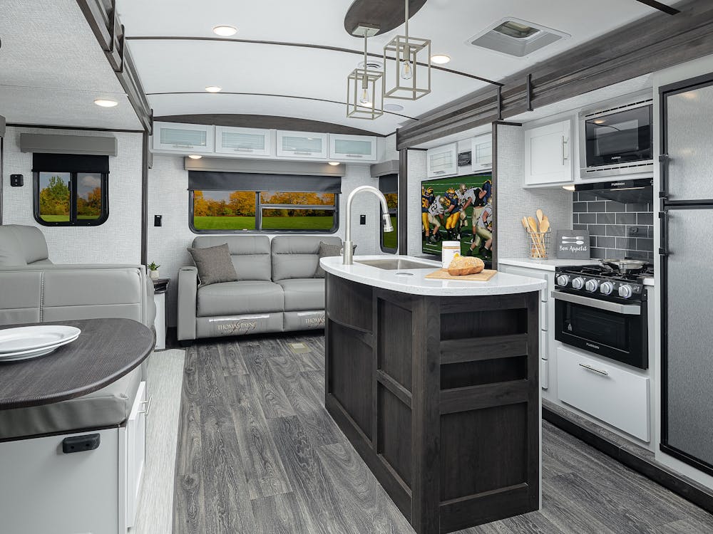 Premier 34RIPR kitchen