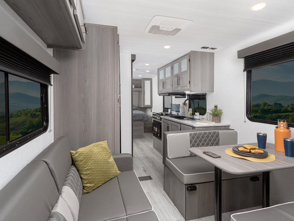 Hideout Sport Single Axles - RV Camping with Reach - Keystone RV ...