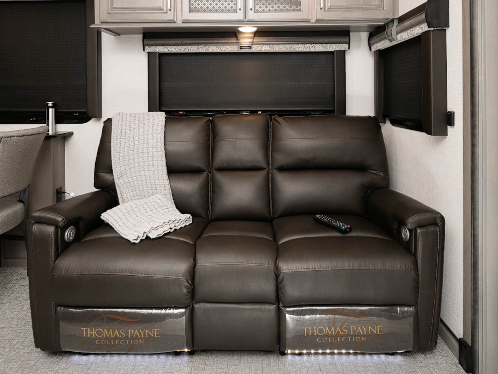 3121RL seating