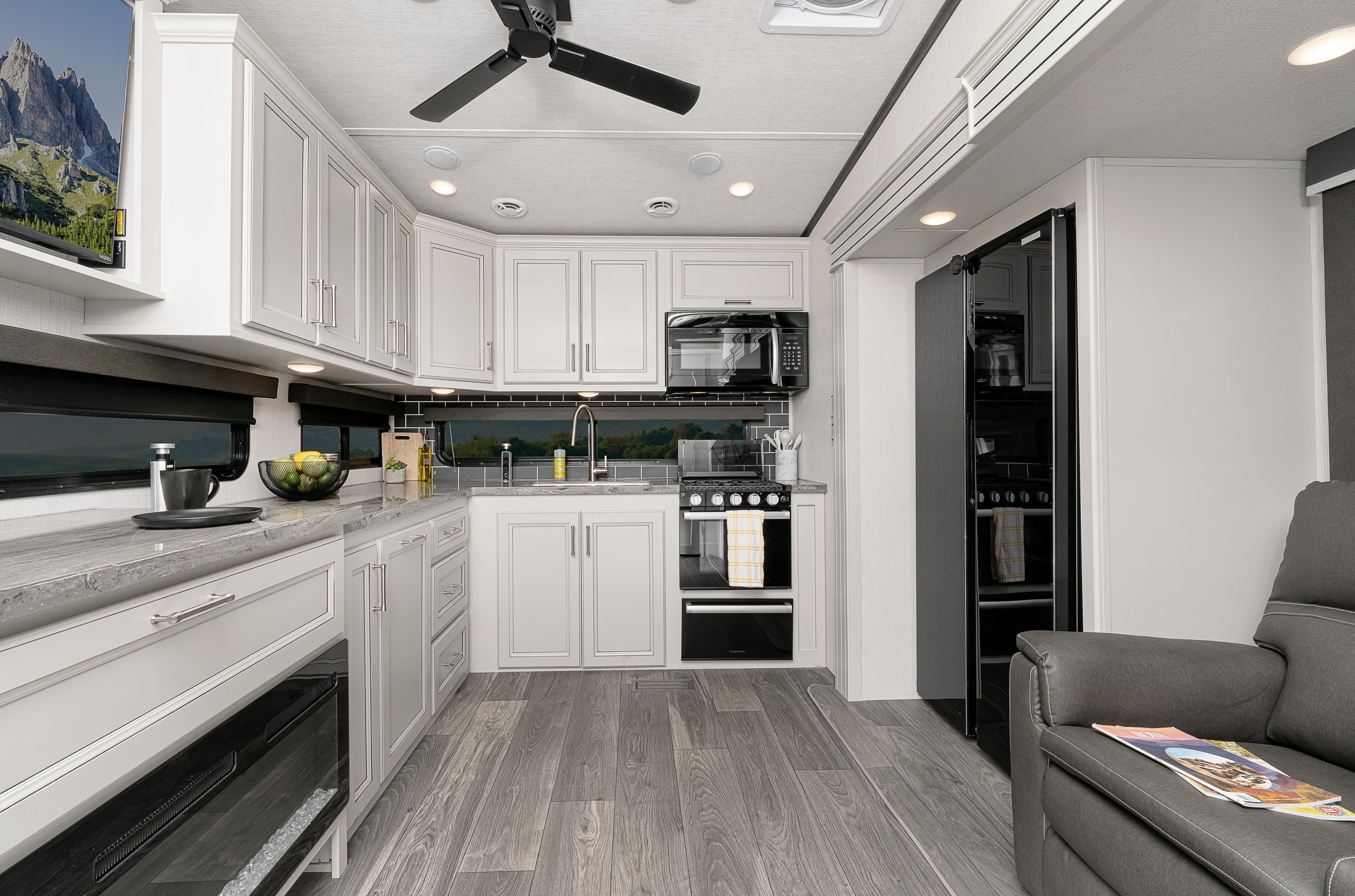 Best Of 2024 Kitchens Keystone RV   Abd8a3a9 29dc 49e1 Ae44 29f0054af7e3 Cg 091123 260mle Main Web 