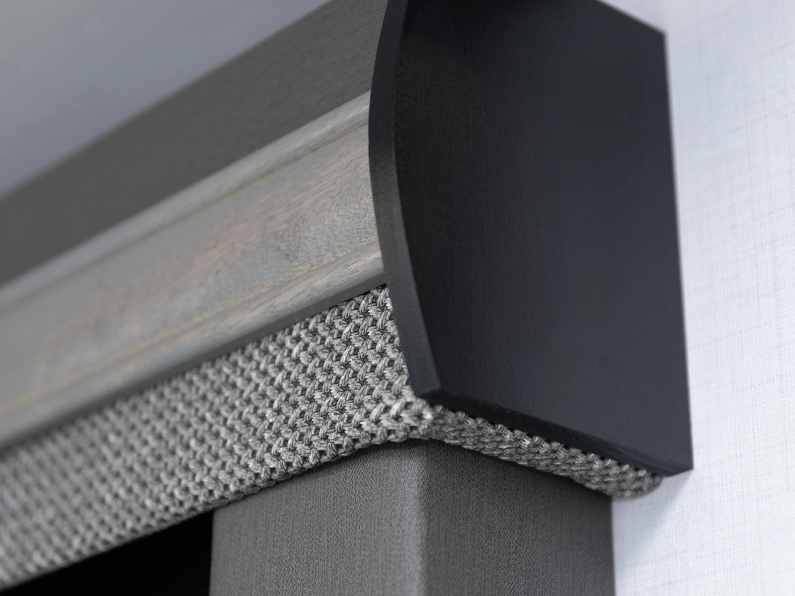 Cobblestone Valance