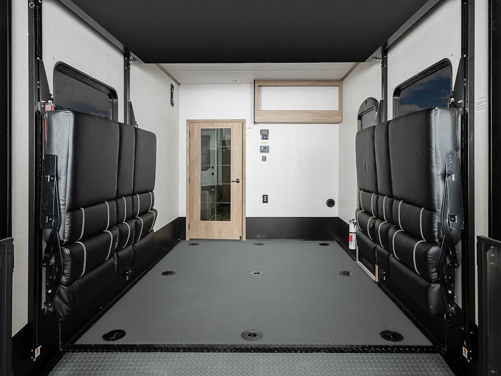 CN35 Garage