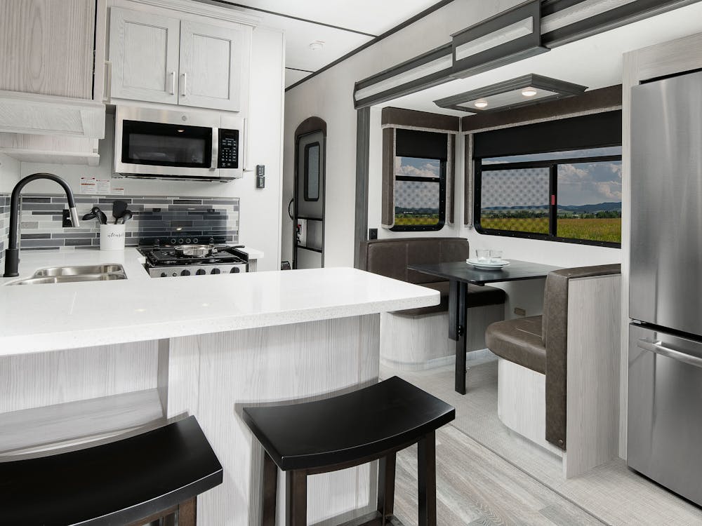 337FL kitchen