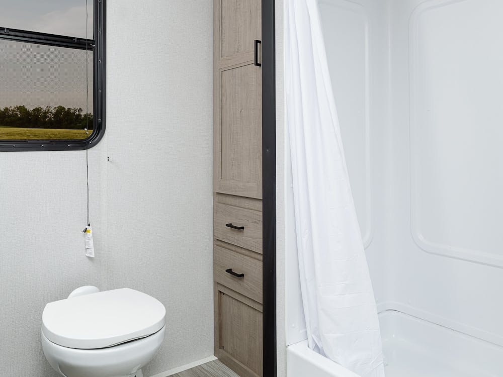 243RB lavatory