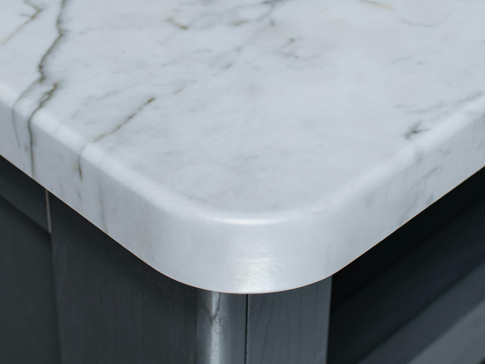 Bullet countertop