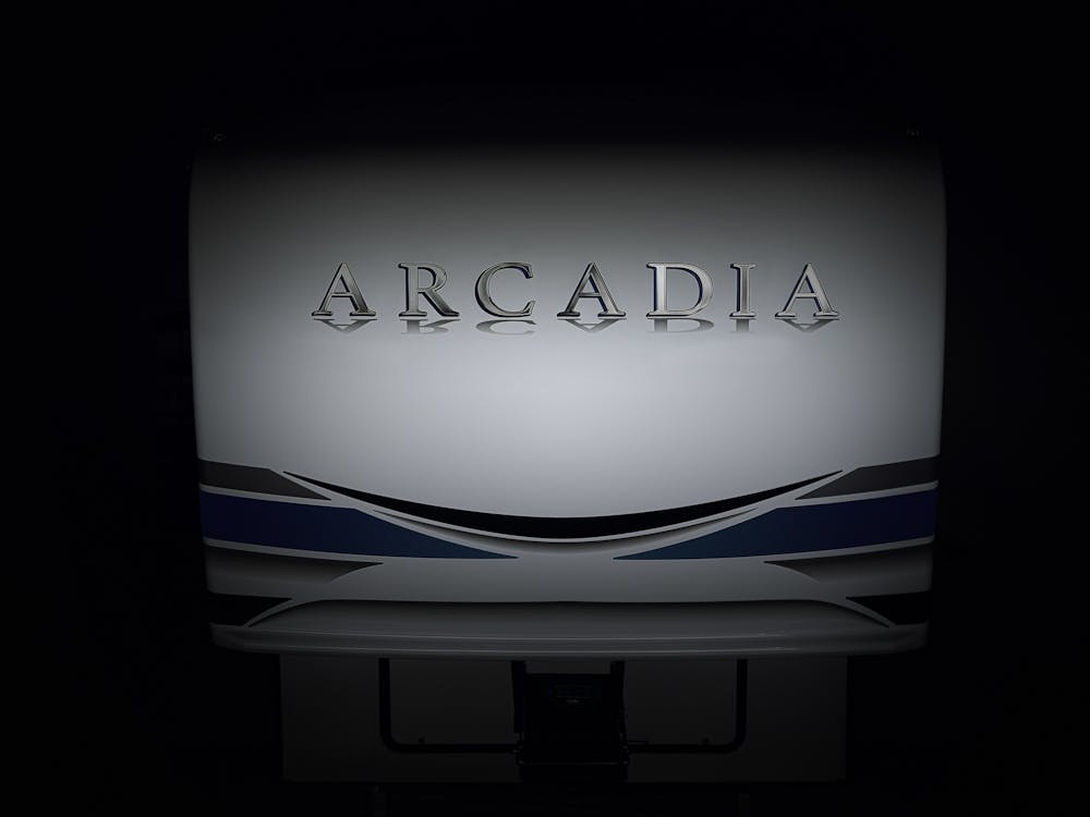 Keystone Arcadia 3660 front cap