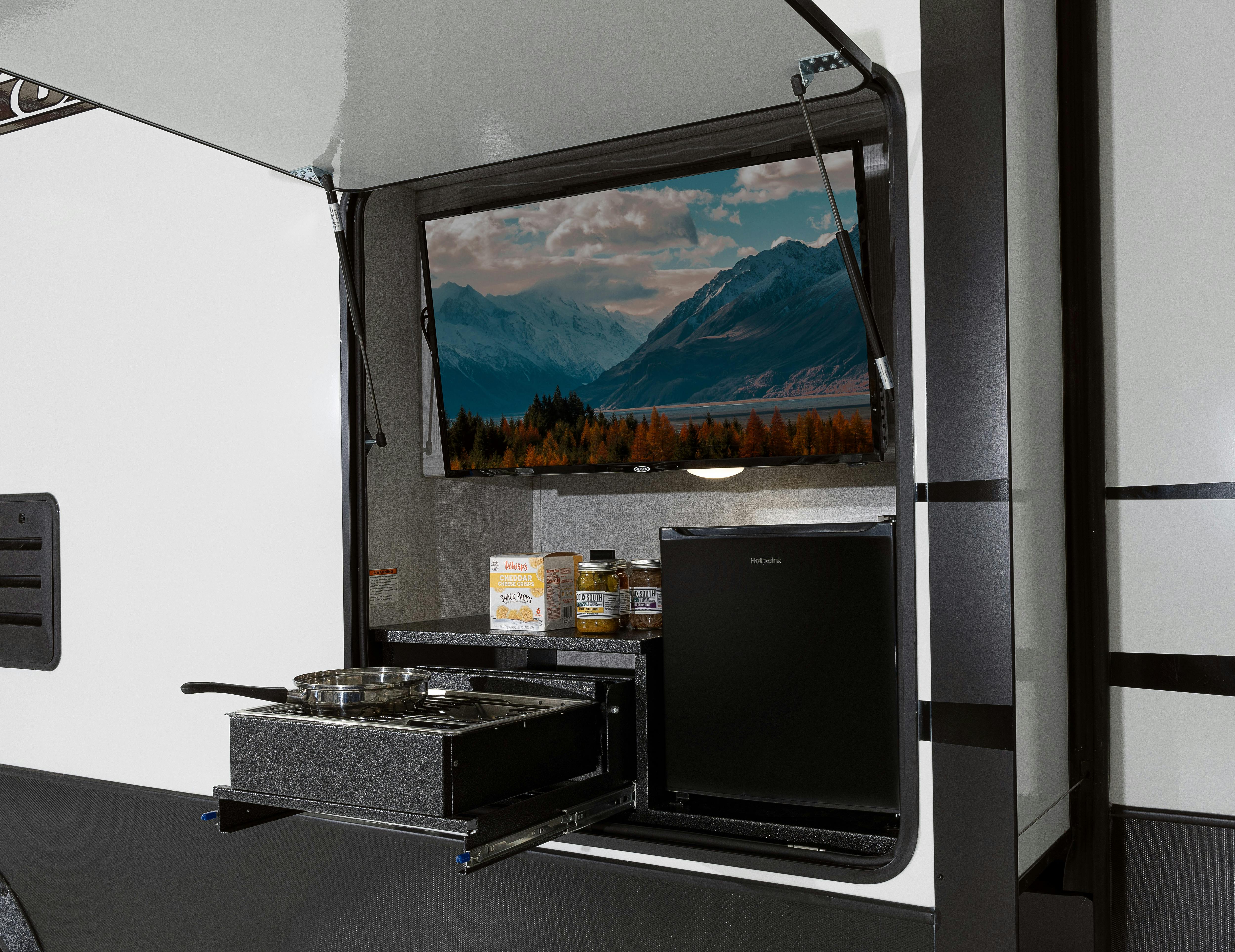 2022 Motorhome Exterior