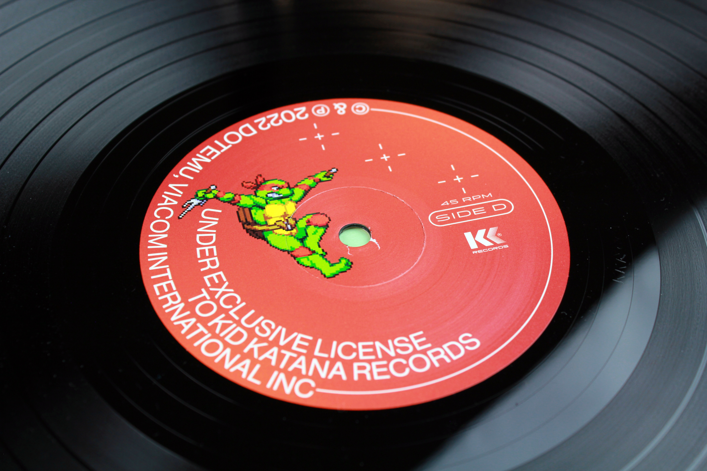 The Raincoats アナログレコード Amazon.co.jp: Raincoats [Analog]: ミュージック