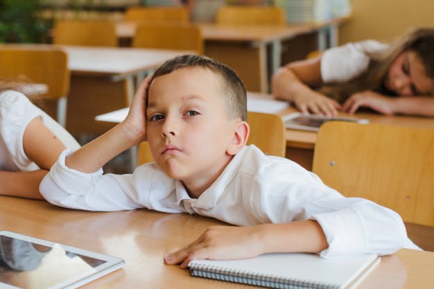 Вопрос эксперту: «Ребенок плохо учится в школе. Что делать?» | DOCTORPITER