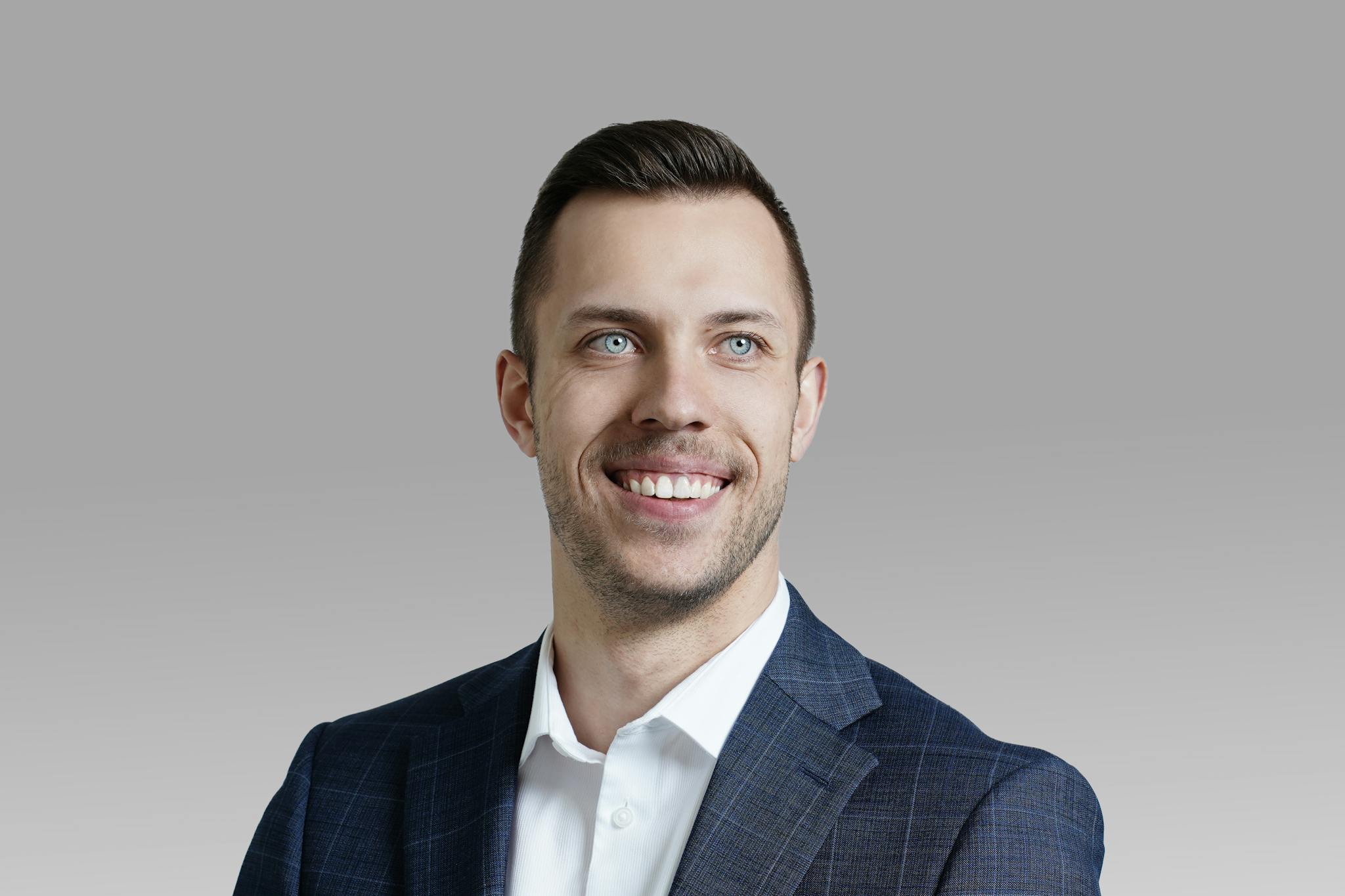 Headshot of Zachary Kastendieck
