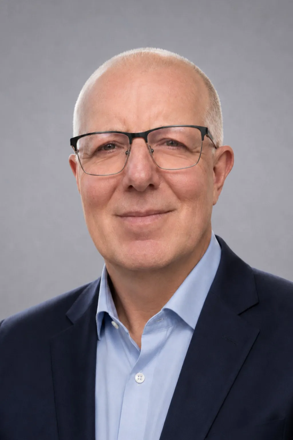 Alan Hollis, Turnaround, Restructuring and Value Creation Expert